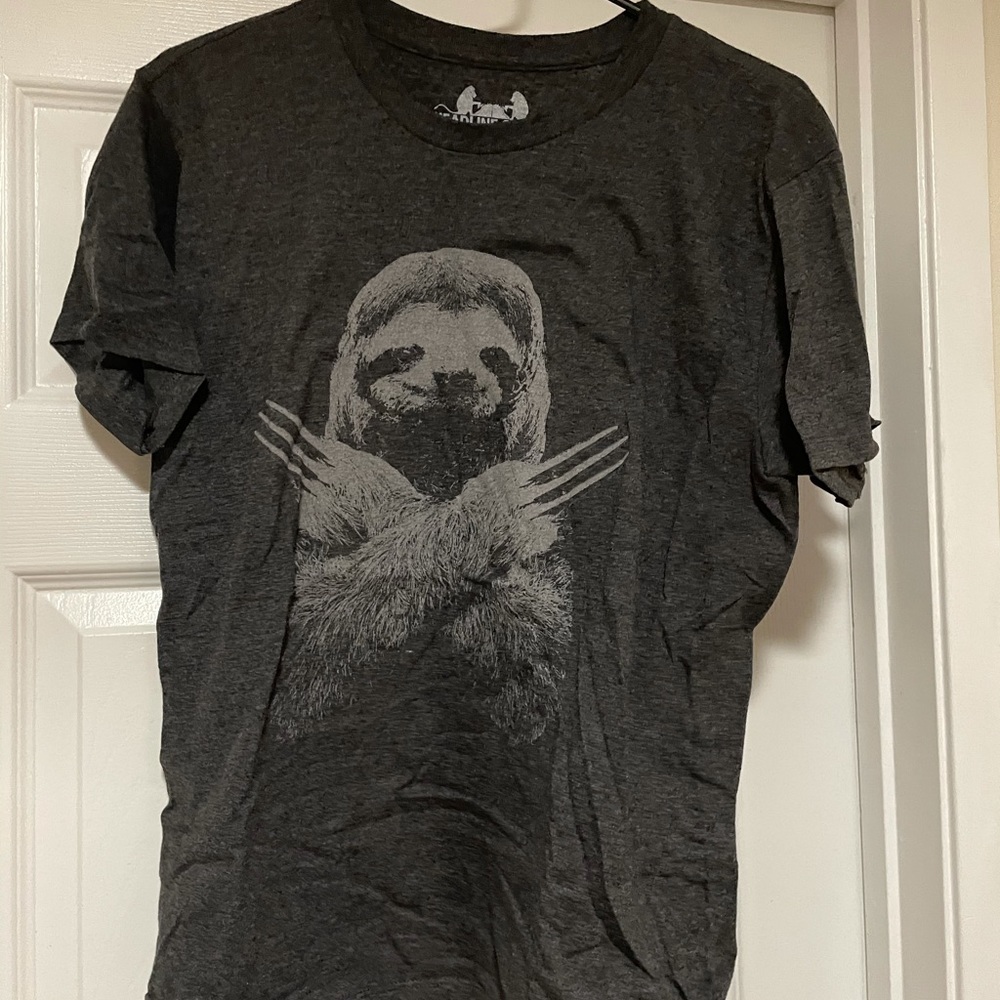 Women’s graphic tee